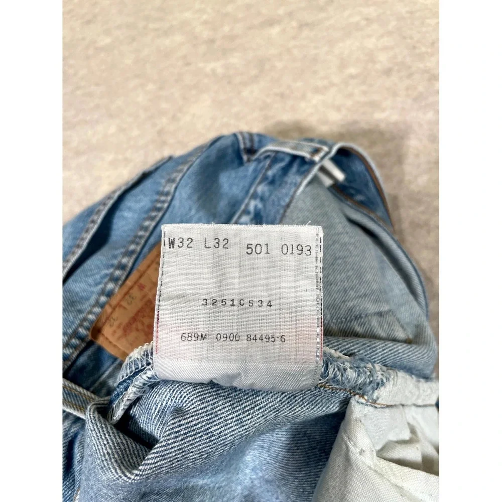 Levi's 501 Jeans Mens 32x32 Blue Denim‎ Cotton 5-Pockets Mid Rise Straight Leg